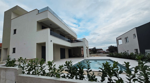 0210a76f a18f 4e8b 9526 97911709e4ab.jpg