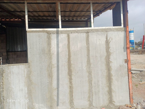 photo 5915859925013826466 y.jpg