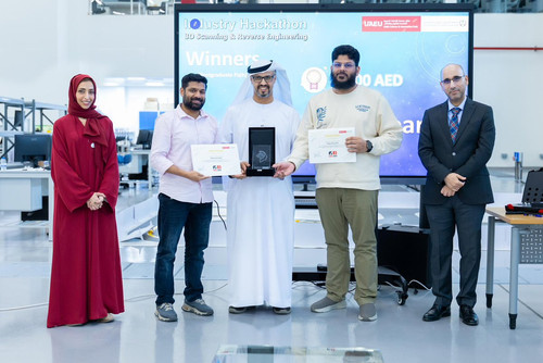 G8YqhlgawAAtHq7.jpg