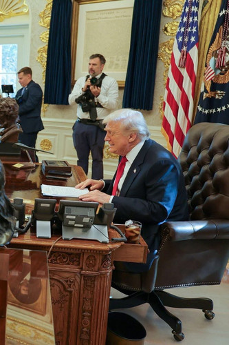 G8cvZcqaoAALcaj.jpg