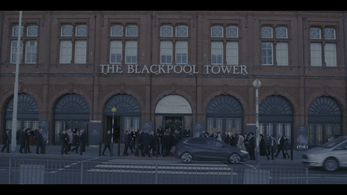 10Dance.2025.2160p.NF.WEB DL.DDP5.1.HDR.H.265 NOGRP.mkv 012107.571.png