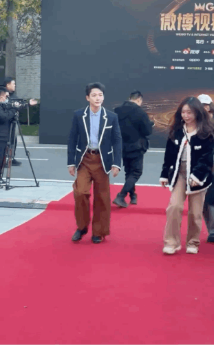 IMG 9881.gif