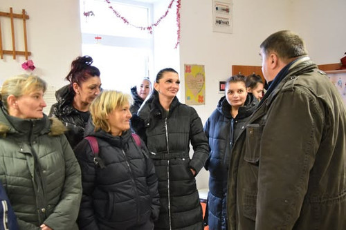 600319728 1260458449235805 6453200833582589678 n.jpg?stp=dst jpg s590x590 tt6& nc cat=109& nc cb=99b.jpg