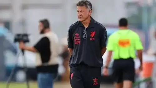 Time da Série A confirma ex-São Paulo e Athletico como novo técnico: mudança agita bastidores do futebol