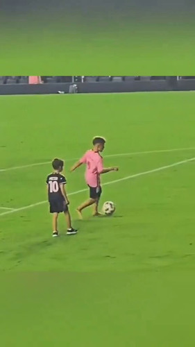 jiyyY00asuw iqRd.jpg