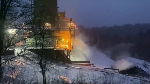 BopHV84 FC4MaCMm.jpg