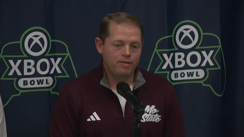 a Cx4Xfx6LwWyvwq.jpg