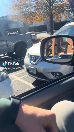 rJPfFnEI3 EDLEiI.jpg