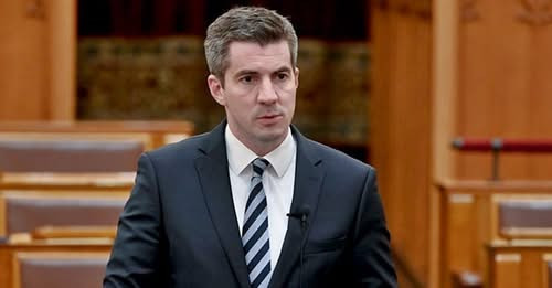 7605291120839427292?url=https%3A%2F%2Fwww.kozbeszed.hu%2Fwp content%2Fuploads%2F2025%2F05%2Fkocsis m.jpg