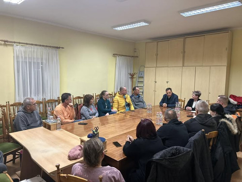 602320453 1427180392103564 7760537580173244425 n.jpg?stp=cp6 dst jpg s720x720 tt6& nc cat=102&ccb=1 .jpg