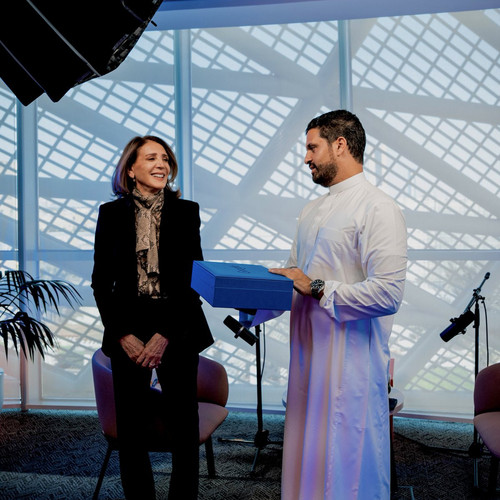 G8dbj4UXQAEVG89.jpg