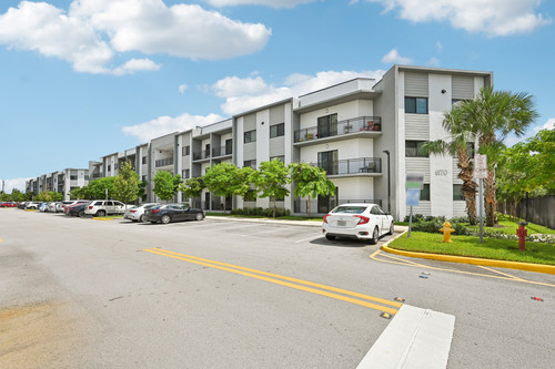 3 print 6180 Rock Island Rd 110S S2509 003.jpg