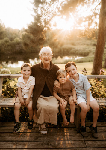 Holt Family 2025 11.jpg