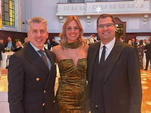 602900397 875508952088652 4149077688362984350 n.jpg?stp=cp6 dst jpg s720x720 tt6& nc cat=106&cb2=99b.jpg