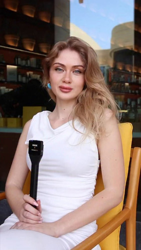 VZu 1wA5Hz48RdMO.jpg