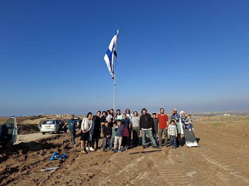 أعلن جيش الاحتلال عن عبور عدد من الإسرائيليين الحدود إلى قطاع غزة قبل أن يتم إيقافهم وإعادتهم إلى منطقة غلاف غزة. وهذه ليست المرة الأولى التي يقتحم في...