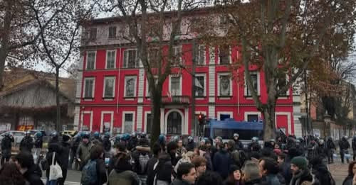 9924498864381100617?url=https%3A%2F%2Fvadhajtasok.b cdn.net%2Fphotos%2Fshares%2FG8d3N hXEAA BZz.jpg&.jpg