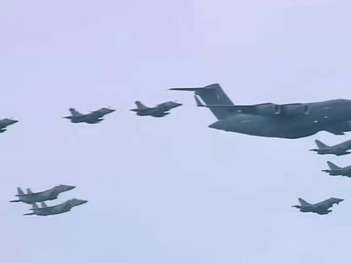 Fz SKArXN6zVNqNq.jpg