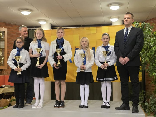 600350783 1275003267979319 7139438549286630118 n.jpg?stp=cp6 dst jpegr s720x720 tt6& nc cat=101&ccb=.jpg