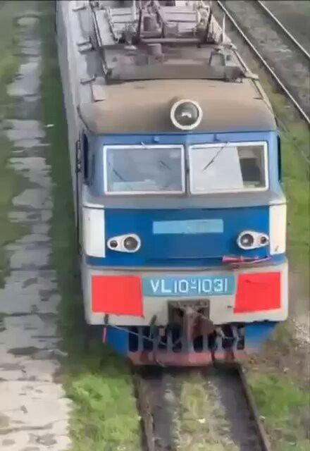 PhOb7ZZCDXzC8SZ0.jpg