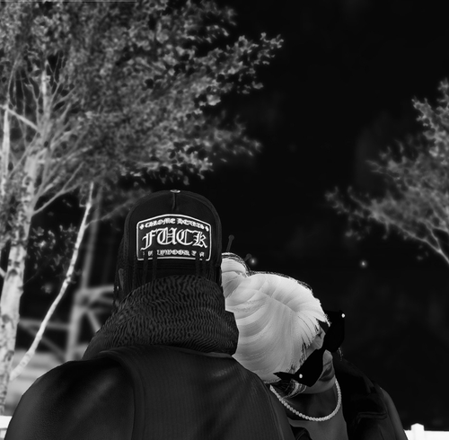 paule nespalvota.png