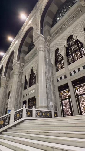 dGCQanDRNxN7vW 2.jpg