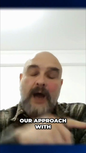 IDSWd7zclZ47dJkY.jpg
