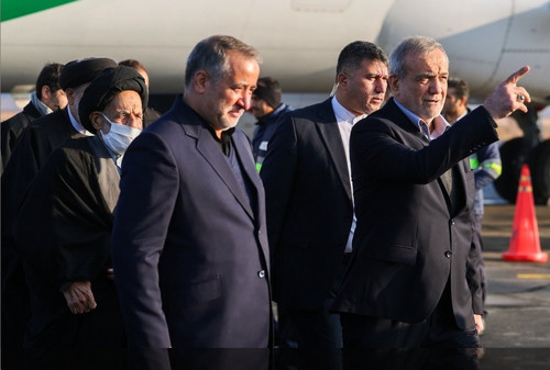 G8bVaerWgAEc4Ro.jpg