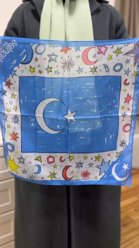 L9xBLpsxFz70z1 b.jpg