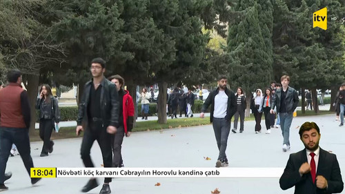 FsJ19ArF4baO8ZWO.jpg