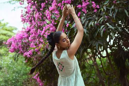 Bahaar Women 3 898c965a 2f0b 402e b858 bbf9c4280c0a (1).jpg