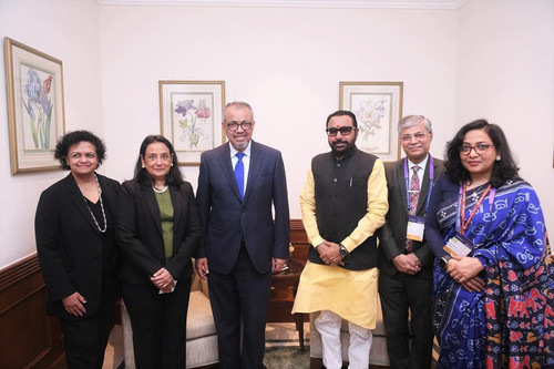 G8g0gspXwAAYqWQ.jpg
