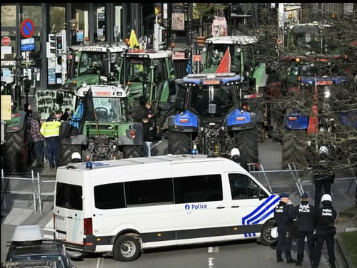 599942355 1427007685454168 3260119461023591350 n.jpg?stp=cp6 dst jpg s590x590 tt6& nc cat=108&ccb=1 .jpg