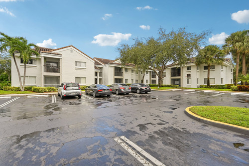 20 web or mls W Atlantic Blvd S0310 001.jpg