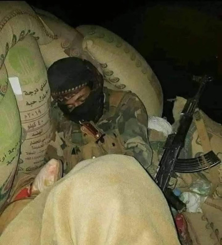 G8ZBJAmWUAAzFB4.jpg