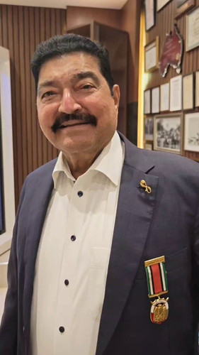 d3BgM1FYJ ryHy66.jpg