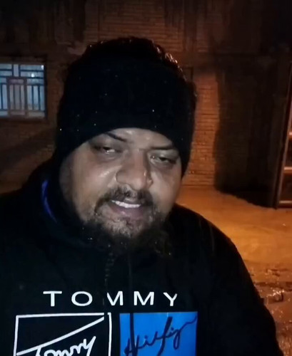 uwo9UwKAUXaLmCt2.jpg