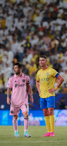 ronado messi.jpg