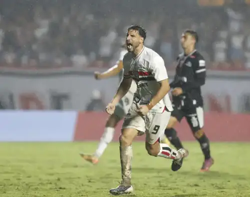 Calleri decide vitória e manda recado sobre renovação: futuro no São Paulo entra em pauta