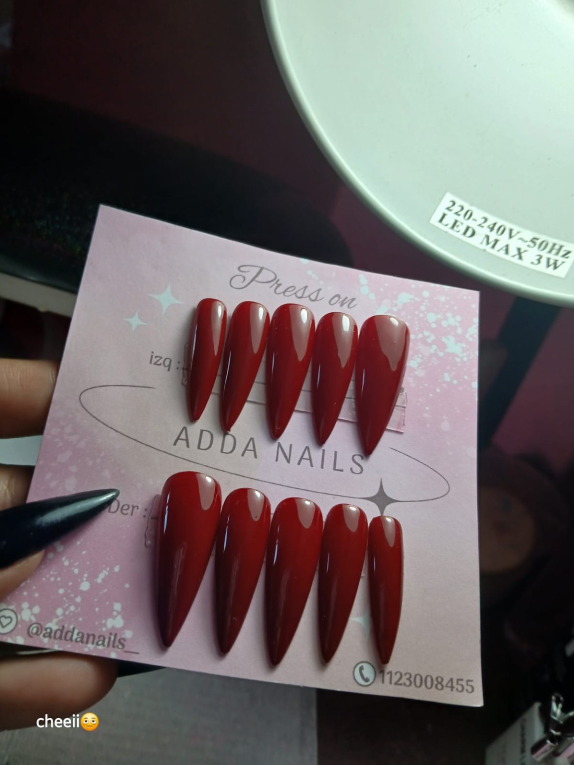 Press On de estilo elegante con terminación limpia, look premium