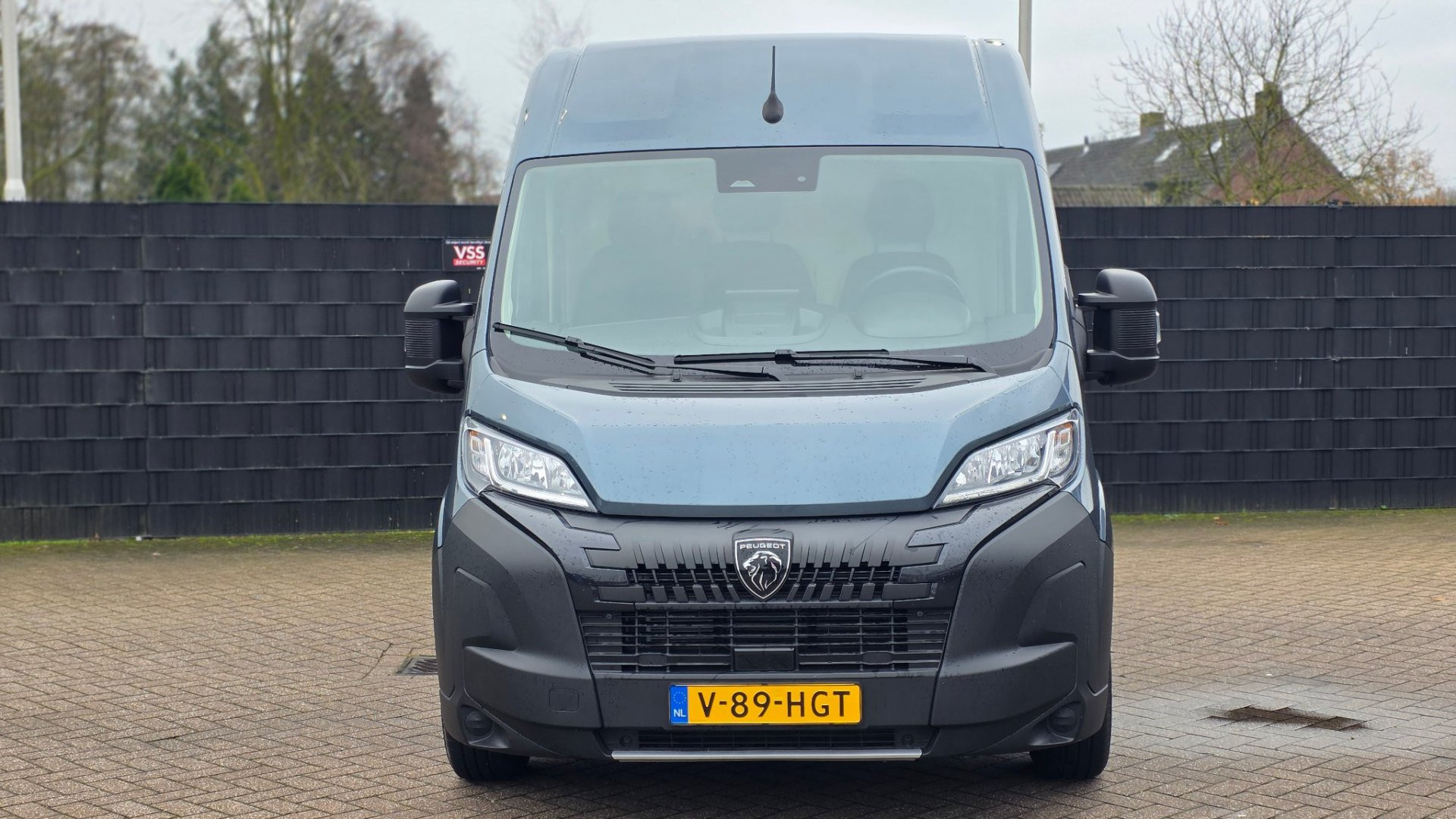 Aangeboden:  Deze prachtige   Peugeot BOXER L2 H2 2.2 Blue HDI - Image 2