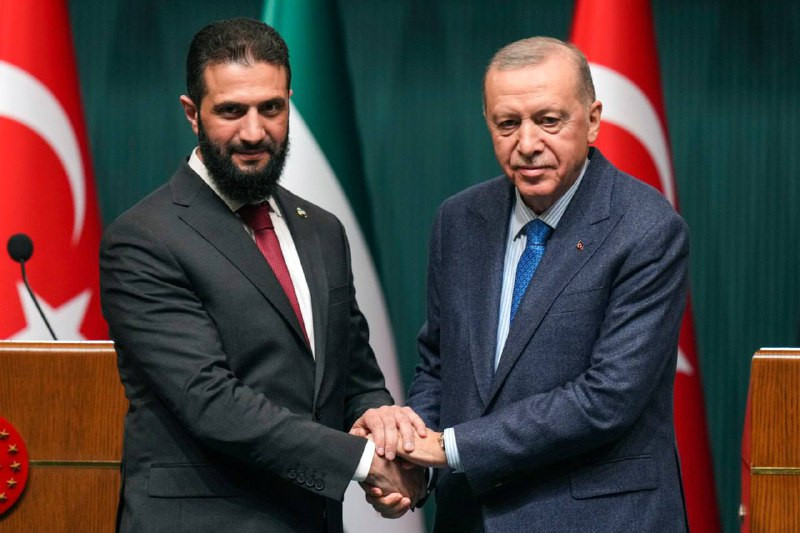 صحيفة "يديعوت أحرونوت": كان من الممكن أن يتحول تبادل إطلاق النار في جنوب سوريا، والذي أصيب فيه ستة جنود إسرائيليين، إلى تصعيد عسكري حقيقي في لحظة، لكن...
