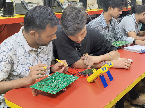 AC PCB Repairing Course | AC Repairing Course | Multitech Institute.jpg