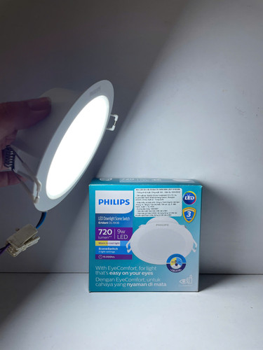den downlight am tran doi mau led philips eridani dl190b ssw led7 d100 9w 720lm cct 3000k 4300k 6500.jpg