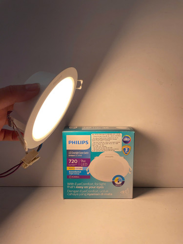 den downlight am tran doi mau led philips eridani dl190b ssw led7 d100 9w 720lm cct 3000k 4300k 6500.jpg