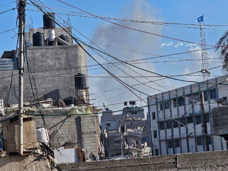 صورة | الاحتلال يشن غارة جوية على جنوبي مدينة غزة....