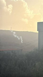 آليات الاحتلال تقتحم واديًا مظلمًا عند أطراف بلدة بيت ليف جنوب لبنان، وتطلق قذائف مضيئة....