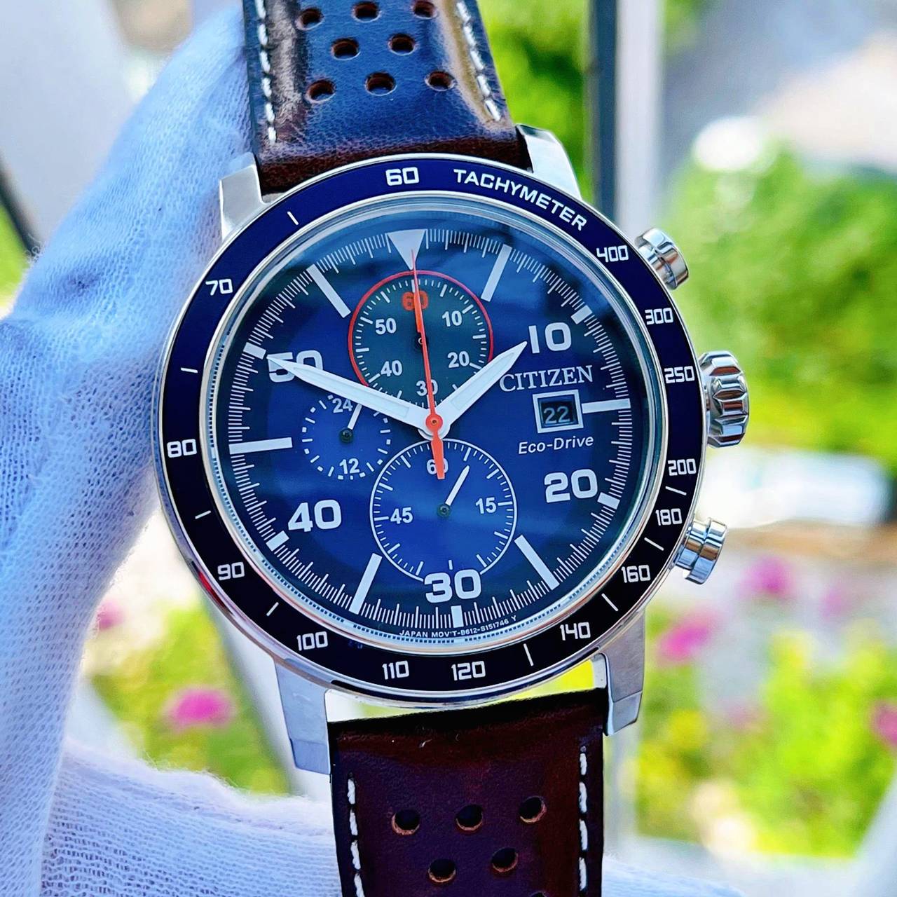 Citizen Relógio cronógrafo masculino Eco-Drive Weekender Brycen em aço inoxidável, pulseira de couro marrom, mostrador azul (modelo: CA0648-09L)