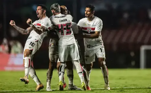 São Paulo embala, chega a quatro jogos invicto e reage na temporada