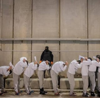 نادي الأسير الفلسطيني: تمهيد إسرائيلي لإقرار قانون إعدام الأسرى.

- القناة 13 كشفت عن آليات تنفيذ قانون الإعدام بحق الأسرى.

- قانون إعدام الأسرى يشكّ...